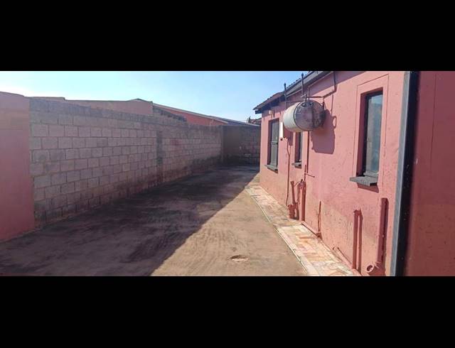 3 BEDROOM HOUSE FOR SALE IN GLEN RIDGE